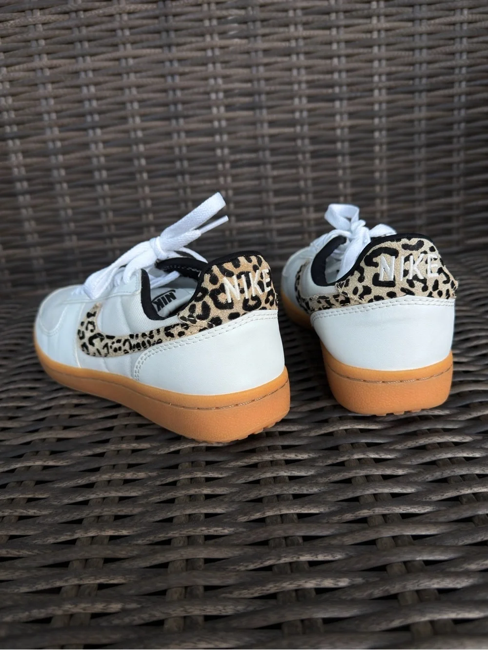 Nike Field General SE White Gum Leopard Swoosh Women’s Shoes Size 7